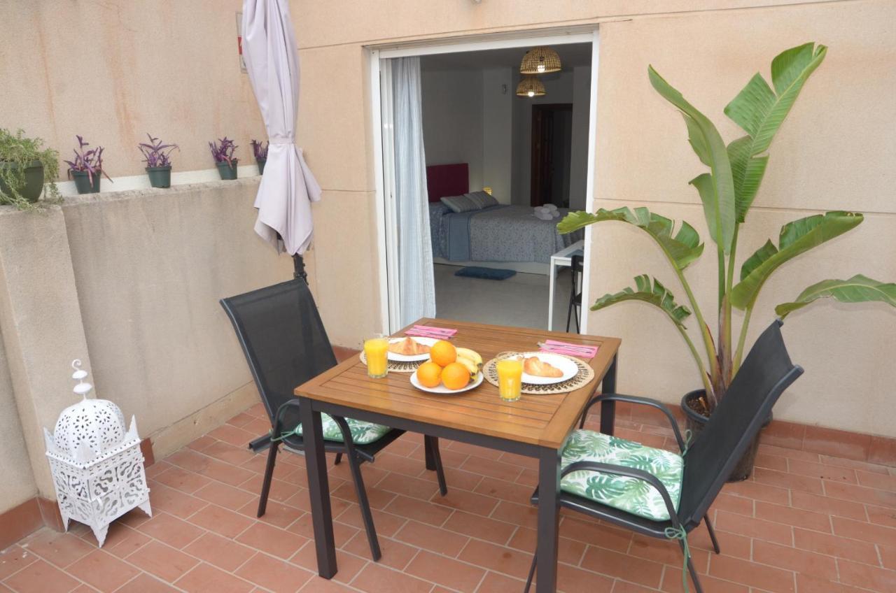Habitacion Grande Con Terraza Privada, Malaga Centro Εξωτερικό φωτογραφία